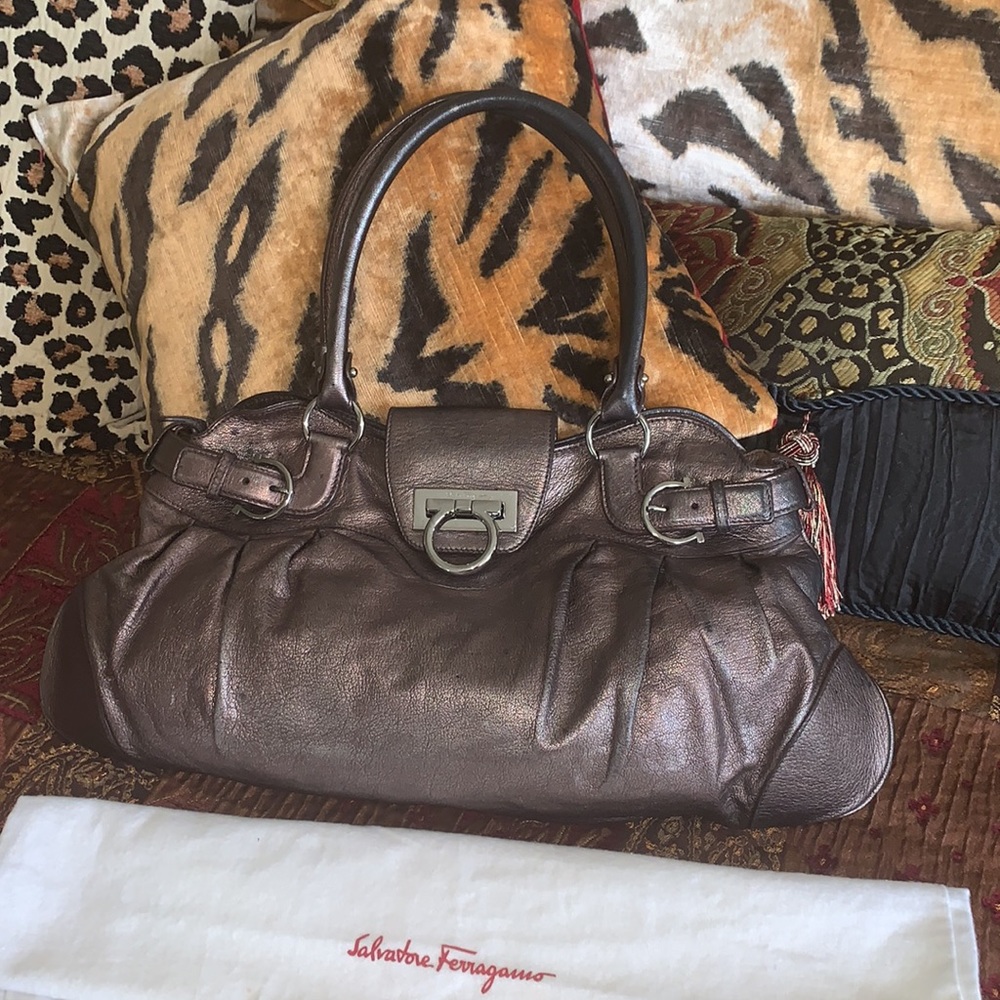 Authentic Salvatore Ferragamo leather satchel bag - Picture 9 of 12